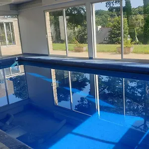 Bed & Breakfast Domaine De La Chesnaie, Josselin